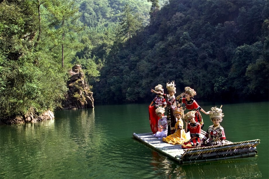 張家界、袁家界、天子山、黃龍洞/寶峰湖兩晚三日游